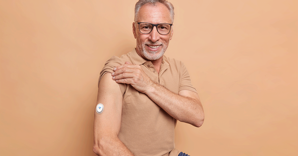 Minh hoạ người đeo CGM đang vui vẻ