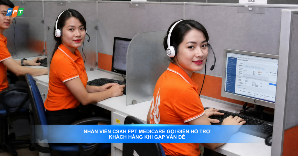 nhan-vien-cham-soc-khach-hang-ho-tro-24/7